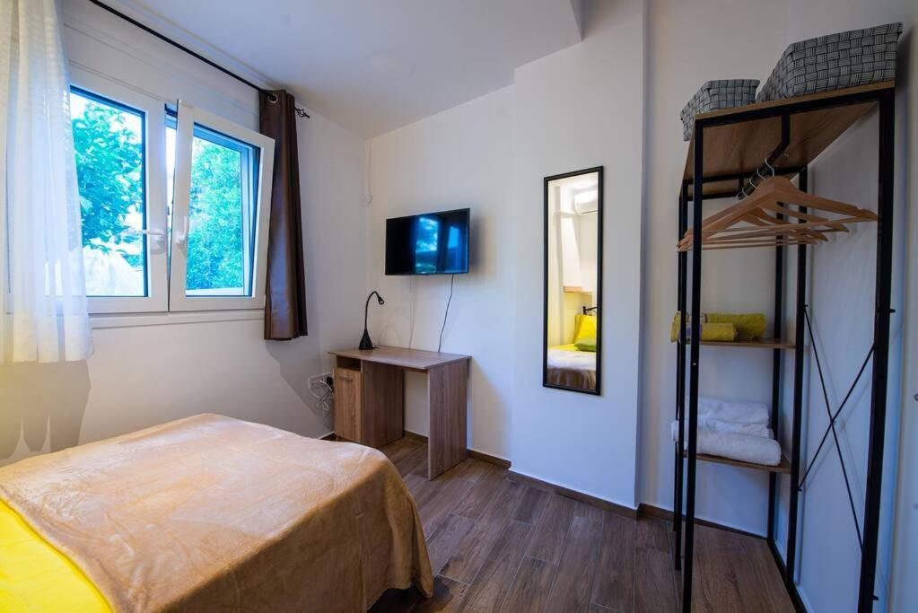 Lemon Garden Stylish Private Apartment Kalamata Ngoại thất bức ảnh