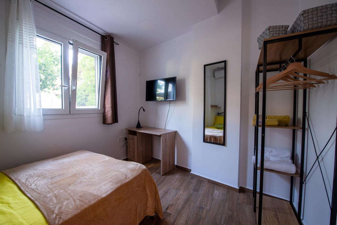Lemon Garden Stylish Private Apartment Kalamata Ngoại thất bức ảnh
