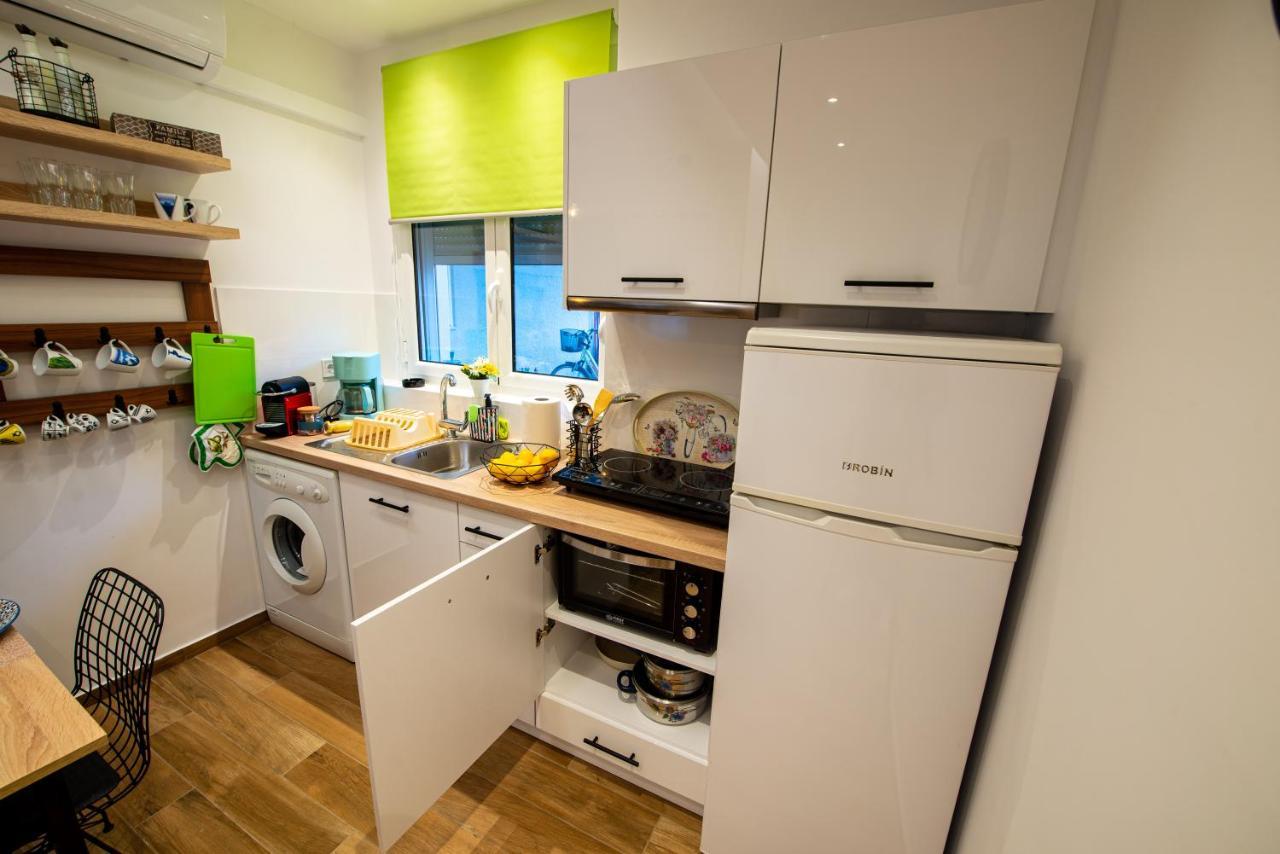 Lemon Garden Stylish Private Apartment Kalamata Ngoại thất bức ảnh